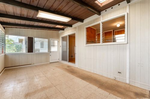 745 18 Ave, Honolulu HI  96816-4112 exterior