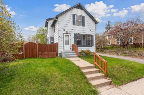 553 Forest St, Saint Paul MN  55106-5217 exterior