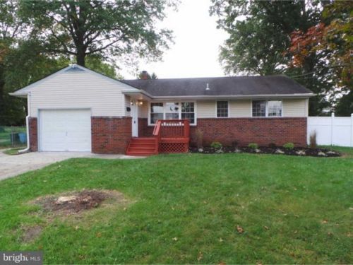 603 Catalina Ct, Somerdale, NJ 08083-1934