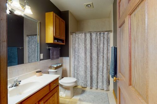 750 Fairway Ln, Sycamore IL  60178 exterior