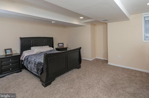 54 Ettl Cir, Princeton NJ  08540-2327 exterior