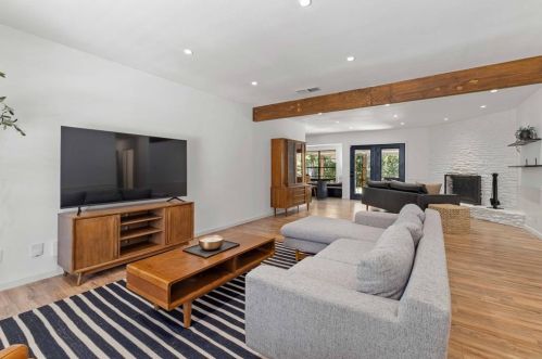 5407 Claymoor Dr, Austin TX  78723-4806 exterior
