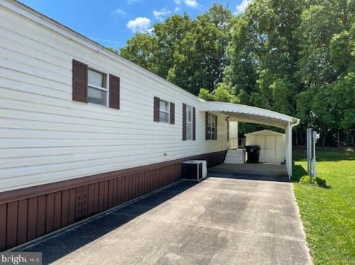 17 Spruce Dr, Erial, NJ 08081-1854