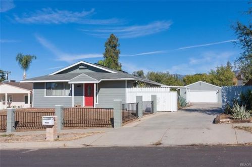 35606 Crestview Dr, Yucaipa, CA 92399-3958