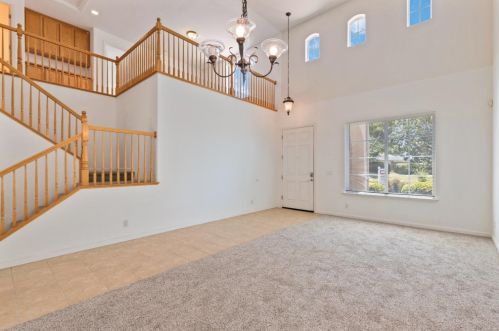 9040 Hunters Creek Way, Sharon, CA 93610-8009