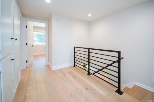 6372 Heil Ave, Huntington Beach CA  92647-4232 exterior