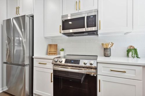 3912 Live Oak Dr, Atlanta GA  30340-2512 exterior