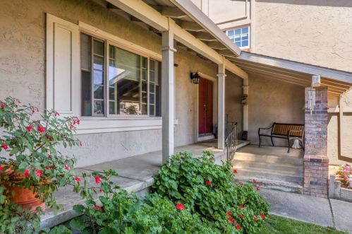7135 Yorktown Dr, Gilroy, CA 95020-6321