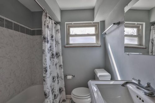 5000 Hagewa Dr, Cincinnati OH 45242-6231 exterior