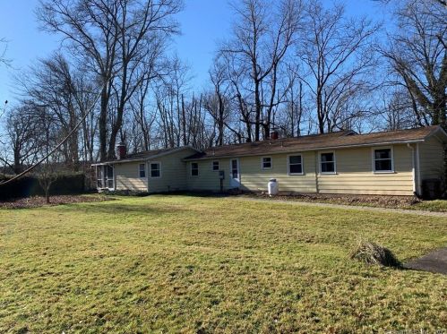 64 Tuttle Rd, Durham, CT 06422-2205