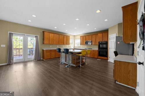 5625 Baffin Rd, Atlanta GA  30349-7050 exterior