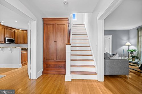 14 Sergeant St, Princeton, NJ 08540-5317