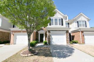 8411 Pilots View Dr, Raleigh, NC 27617-8717
