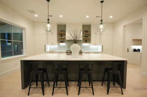 1509 El Campo Dr, Dallas TX  75218-3523 exterior