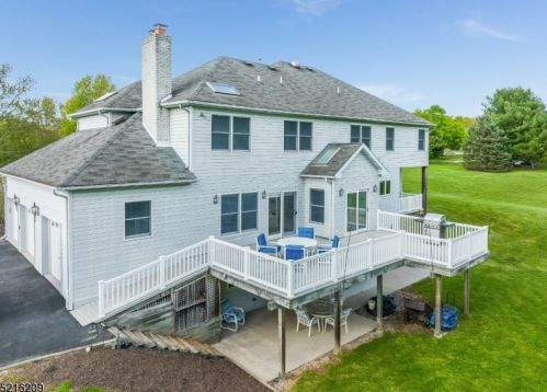5 Paterson Rd, Lebanon, NJ 08833-3036