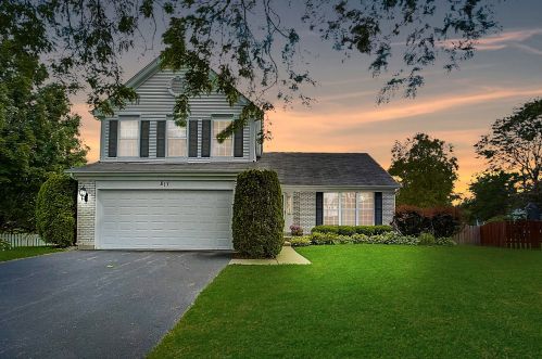 817 Dunhill Ct, Gurnee, IL 60031-4733