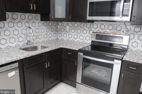 1144 22nd St, Philadelphia PA 19146-4235 exterior