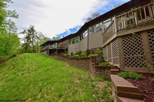 237 Highland Ave, Haymond WV  26354-8109 exterior