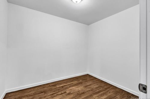 85 Walnut St, Upper Stepney CT  06468-2509 exterior