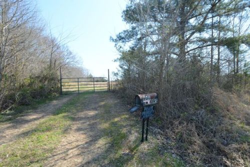 906 Watson Rd, Byhalia, MS 38611-9622