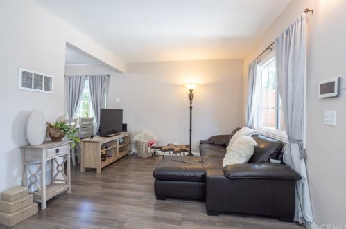 8319 Elburg St, Paramount, CA 90723-2738