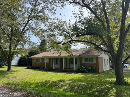 2612 Hank Bostick Dr, Tifton, GA 31793-5728