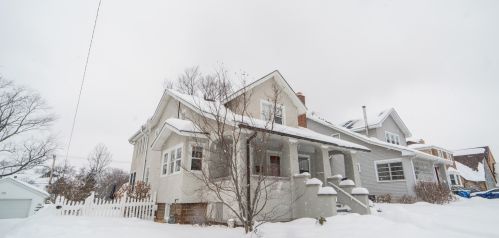 210 Wille St, Mount Prospect, IL 60056-2453