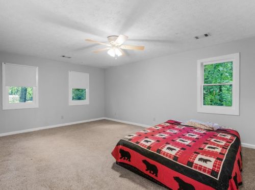 3890 Sundowner Ct, Conyers GA  30094-3870 exterior