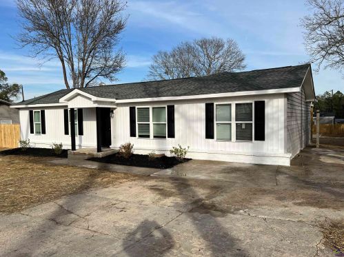 112 Sherry Ln, Warner Robins, GA 31088-5258
