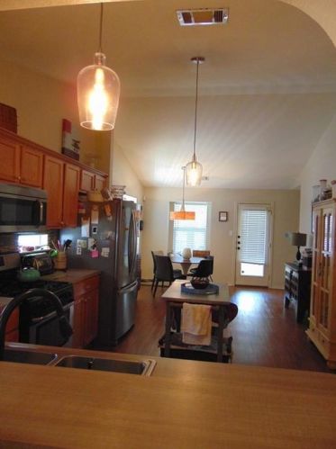 136 Strawn, Uhland TX  78640-4326 exterior