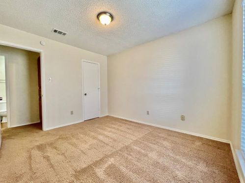 7208 Rdg Rd, Fort Worth TX  76133-7726 exterior