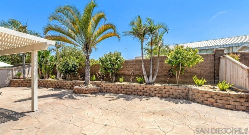 1464 Stanislaus Dr, Chula Vista CA  91913-1478 exterior