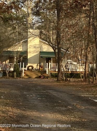 571 Whitecomb Ave, Jackson Twp, NJ 08527-5229