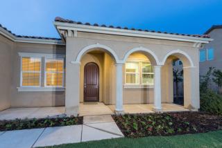 2078 Buckingham Ave, Clovis, CA 93611-5294