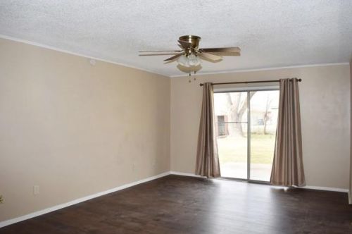 6520 Armando Ave, Fort Worth TX  76133-5608 exterior