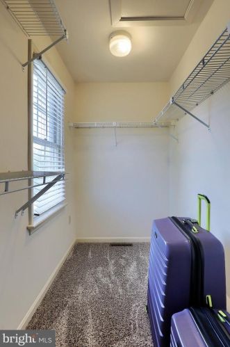 1809 Krystle Dr, Lancaster PA  17602-4143 exterior