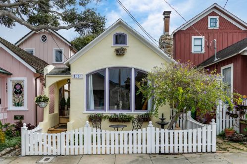 135 17th St, Del Monte Park, CA 93950-2626