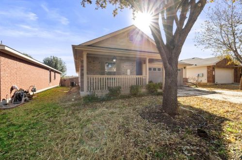 17917 Violet Ln, Webberville TX  78621-6011 exterior