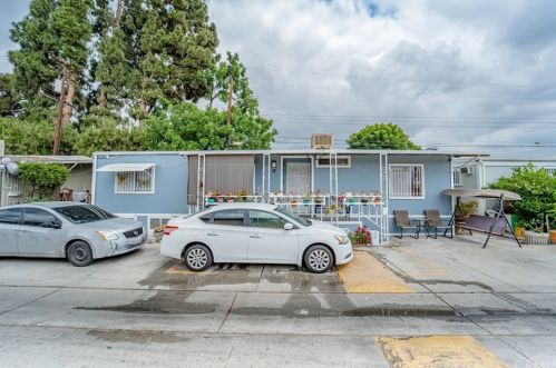 1680 Tartar Ln, Compton, CA 90221-5316