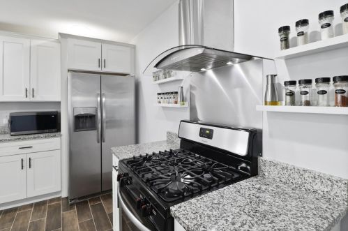 4901 73rd Ave, Gary IN  46410-4042 exterior