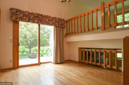 4393 Bear Path Trl, Saint Paul MN  55122-2218 exterior