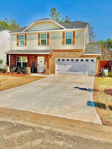 102 Sourwood Ln, Warner Robins, GA 31088-8970