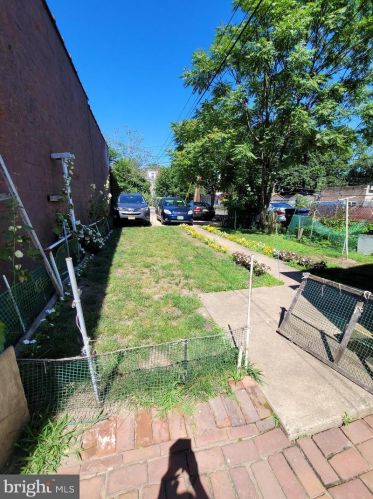 46 Olden Ave, Trenton NJ 08638-4328 exterior