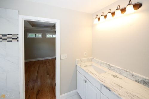 244 Farrington Ave, Atlanta GA  30315-1955 exterior