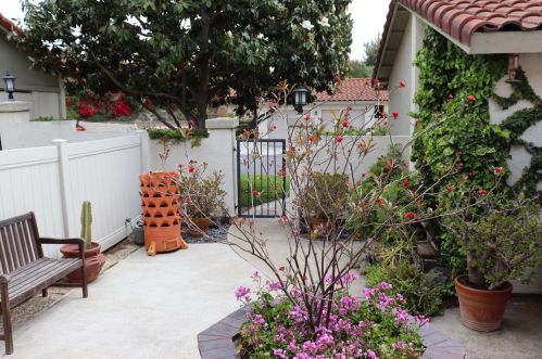 1957 Fairlee Dr, Encinitas, CA 92024-4227