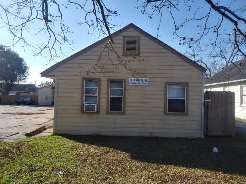 1026 Miles St, Richmond, TX 77471-3841