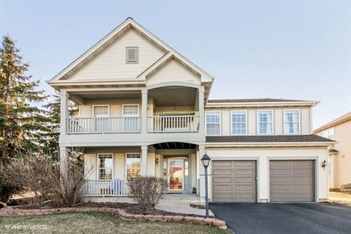 4900 Kimball Ln, Carpentersville, IL 60110-3445