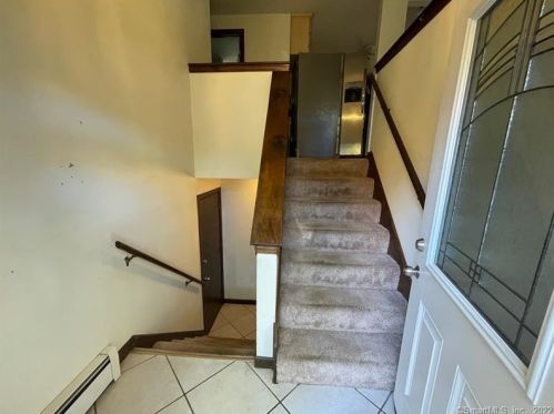 57 White Birch Cir, Niantic CT  06357-1610 exterior