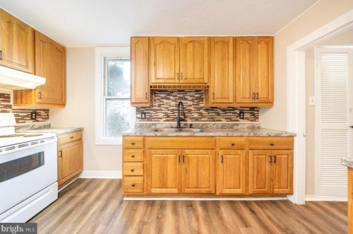 1722 King St, York PA  17404-5619 exterior