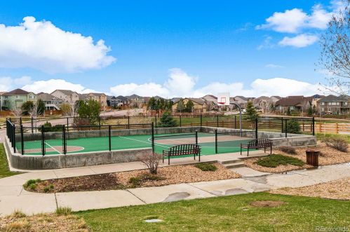 4885 Riviera Way, Aurora CO 80015-4708 exterior